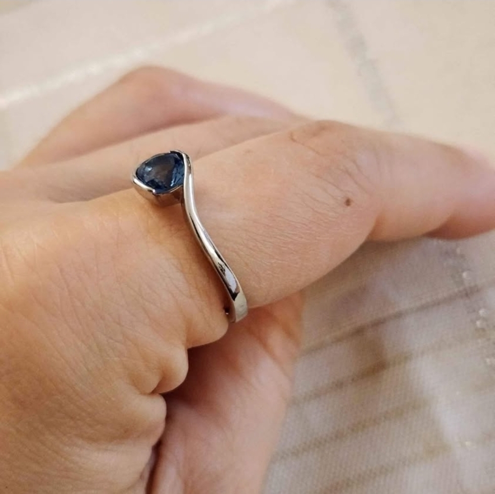 New 925 Silver Round Cut Blue Sapphire Ring for Women - Picture 6 of 9